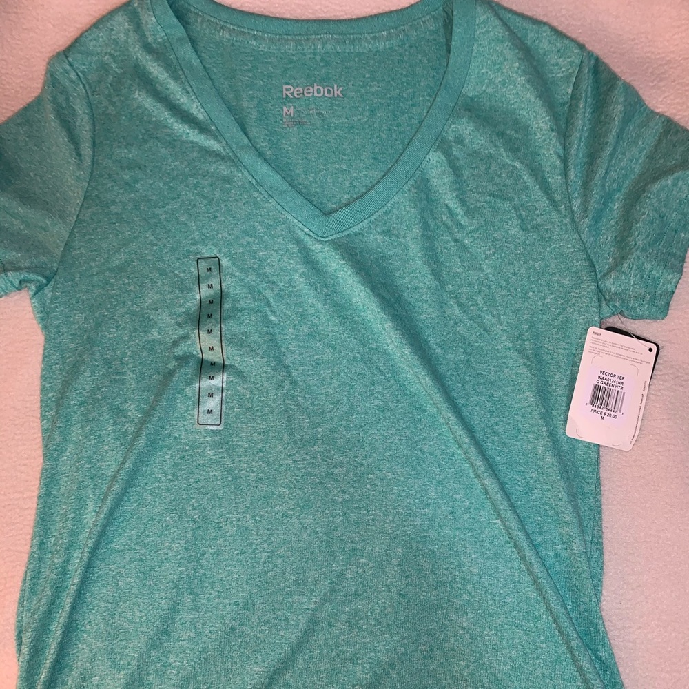 Reebok DriFit Style T-shirt BRAND NEW